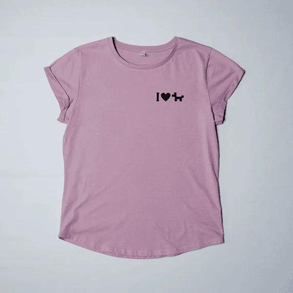 rosa Bio-T-Shirt von Earth Positive mit Siebdruck auf Brust Motiv "I Love Dogs" mit dem Symbol für Hundeliebe