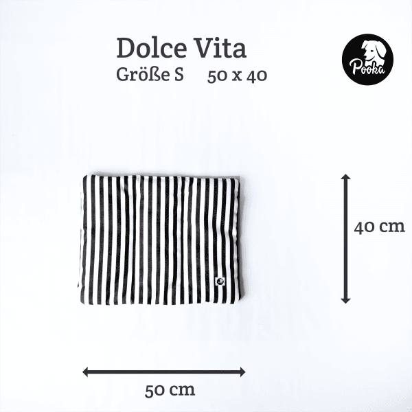 Kleine Hundematte Dolce Vita in schwarz-weiß-gestreift mit recycelten Polyesterfasern als Füllung